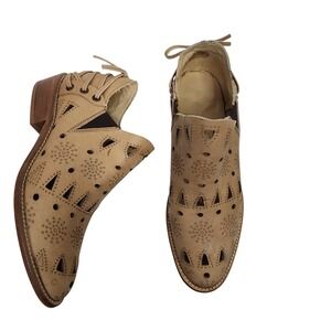 MUSSE AND CLOUD Boots Womens 9 Tan Anise Leather Ankle Booties Laser Cut Western